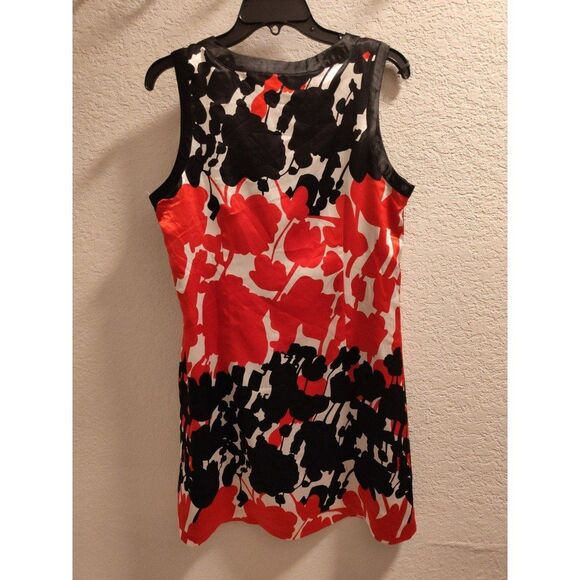 BCBG Maxazria Satin Sheath Dress Women's Large fully Lined Floral Sleeveless - Picture 4 of 4